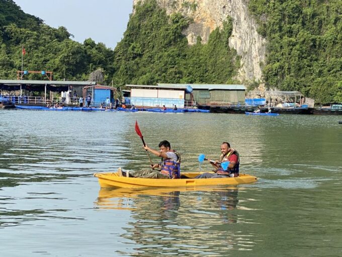 Cat Ba Island: Lan Ha Bay Day Cruise With Kayak/Snorkeling - Boat Visit to Monkey Island
