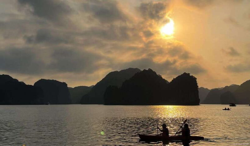 Cat Ba Island-Lan Ha Bay Day Trip: Kayaking, Swimming,Biking - Cai Beo Floating Village