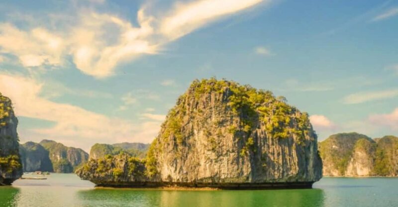 Cat Ba Island - Lan Ha Bay Sunset Tour: Kayak and Swim - Key Points