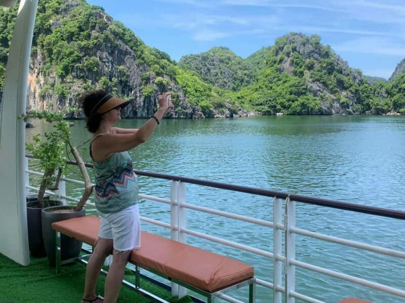 Cat Ba: Lan Ha and Ha Long Bay Boat Tour with Kayaking, Cave - Key Points