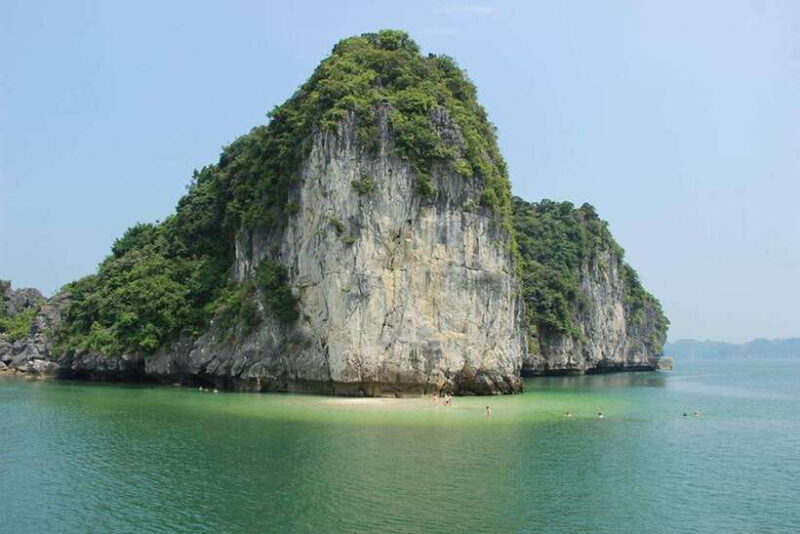 Cat Ba: Lan Ha Bay and Viet Hai Village Day Trip - Exploring Viet Hai Village