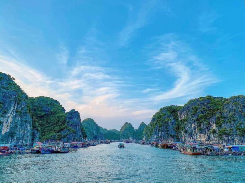 Cat Ba: Lan Ha Bay Full-Day Boat Tour - Swimming at Ba Trai Dao Beach