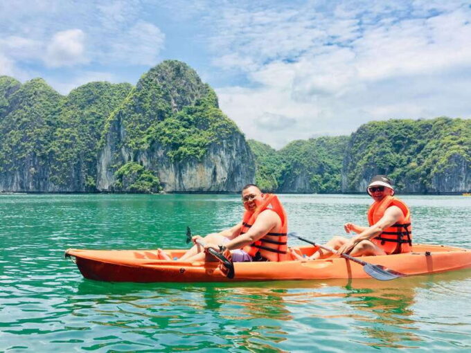 Cat Ba: Lan Ha Bay Full-Day Boat Tour - Sightseeing and Sunset Viewing