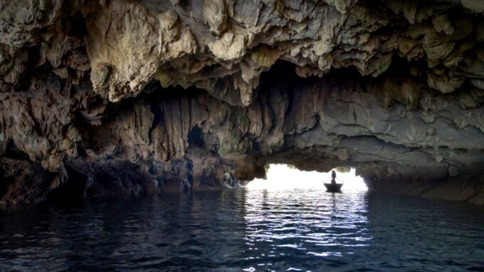 Cat Ba: Lan Ha & Ha Long Bay Kayak & Snorkel Boat Tour - Accessibility Considerations