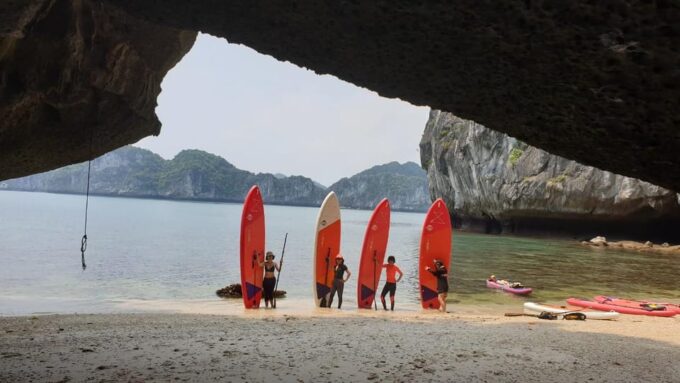 Cat Ba_Sup/Trekking Conquering Cat Ba Forest and Lan Ha Bay - Packing Essentials