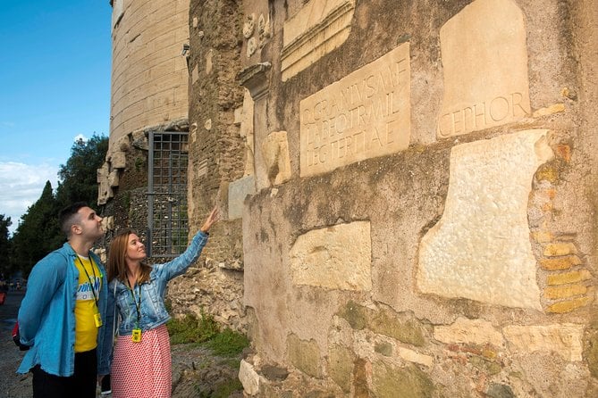 Catacombs and Roman Countryside Half-Day Walking Tour - Tour Group Size and Fitness