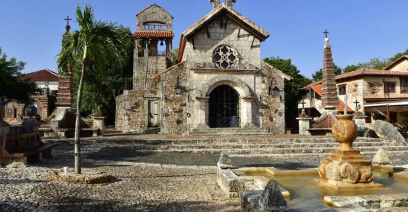 Catalina Island & Altos De Chavón Full-Day Tour - Lunch and Free Time