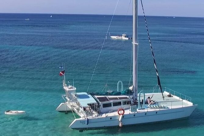 Catamaran Cruise, Open Bar, Food and Snorkeling - Tour Logistics
