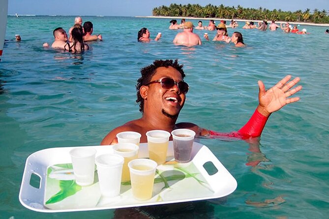 Catamaran Cruise, Snorkel & Natural Pool (Open Bar ) All Included - Unlimited Drinks at the Beach Bar