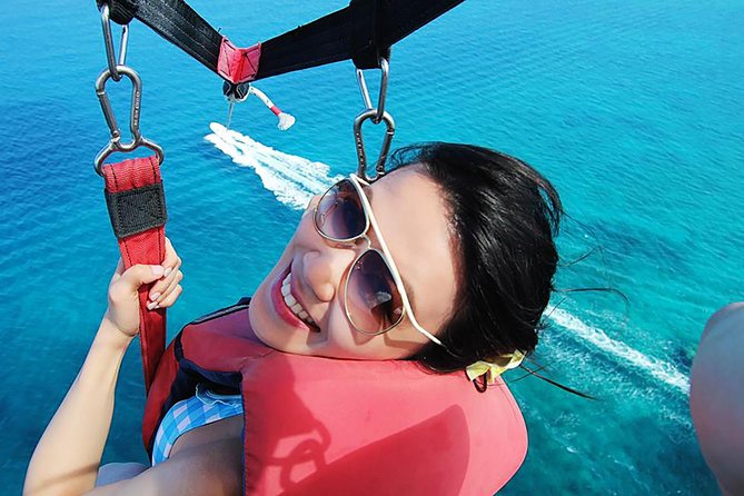 Catamaran Cruise With Snorkeling & Parasailing - Parasailing and Aerial Views