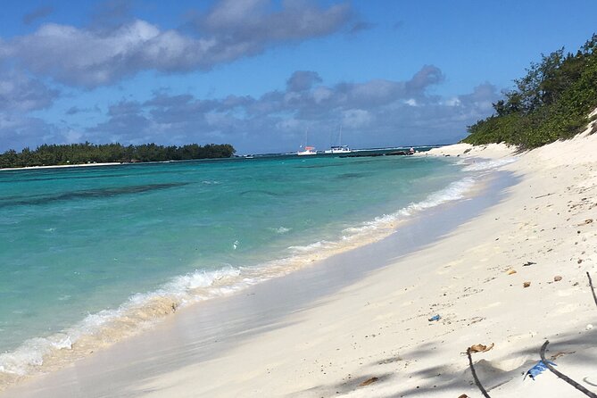 Catamaran Full-Day 3 Island Northern Isles Cruise in Grand Baie - Pickup and Meeting Details