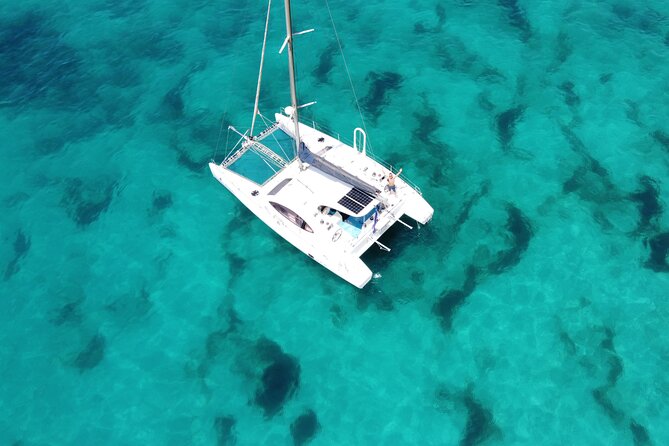 Catamaran Half Day - Beautiful Day on the Atlantic Ocean - Onboard Amenities and Inclusions