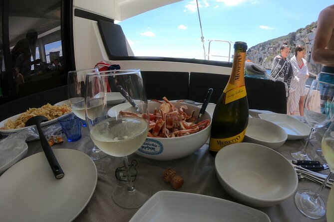 Catamaran in Alghero, Daily Boat Trip - Operator Information
