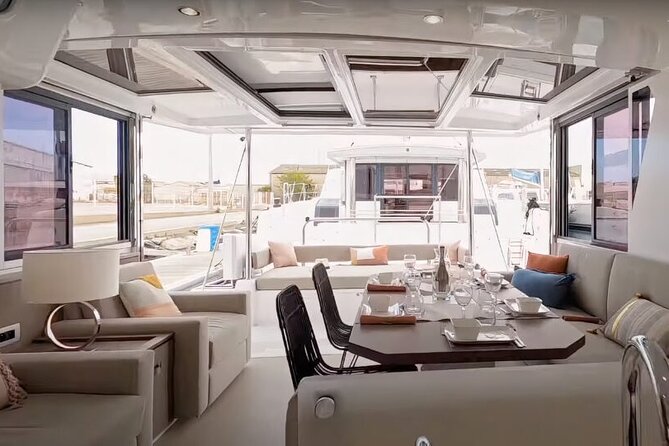 CATAMARAN Kleftiko Poliegos & Round of Milos Lunch With Openbar - Yacht and Crew