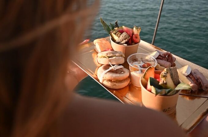 Catamaran Lucile | Sunday Brunch - Frequently Asked Questions