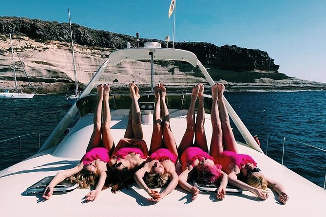 CATAMARAN OCEAN CRUISE TOUR, Food & Drinks Included! - Confirmation and Accessibility