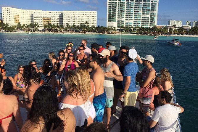 Catamaran Party Boat Cancun - Deciding on the Catamaran Cruise