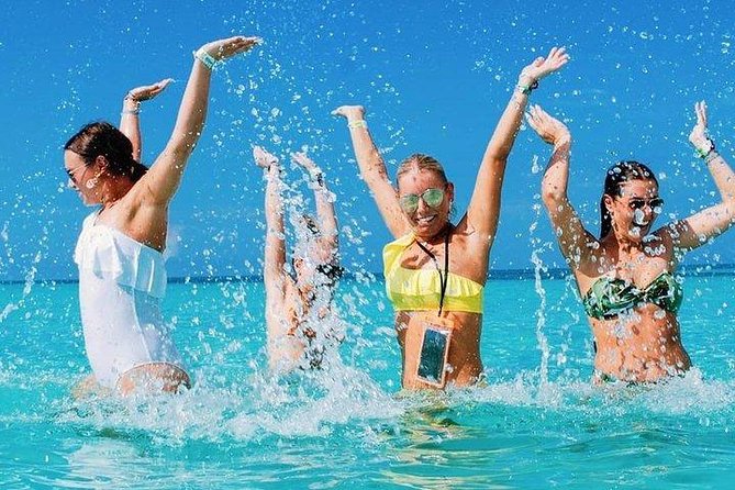 Catamaran Party Boat Half Day Trip With Snorkeling and Natural Pool - Guest Feedback and Reviews