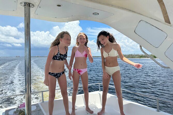 Catamaran Party Rentals for Up to 13 Guests - A Practical Review of the Fort Myers Catamaran Party Rental