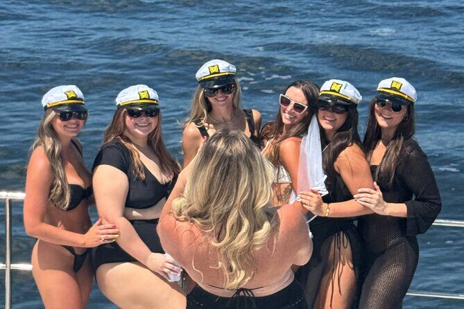 Catamaran Party Rentals for Up to 13 Guests - Key Points