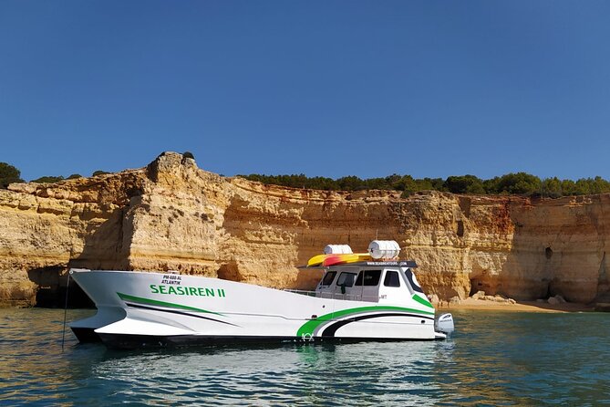 Catamaran Private Tour - Benagil & Marinha Beach - (28 PAX) - Accessibility and Cancellation
