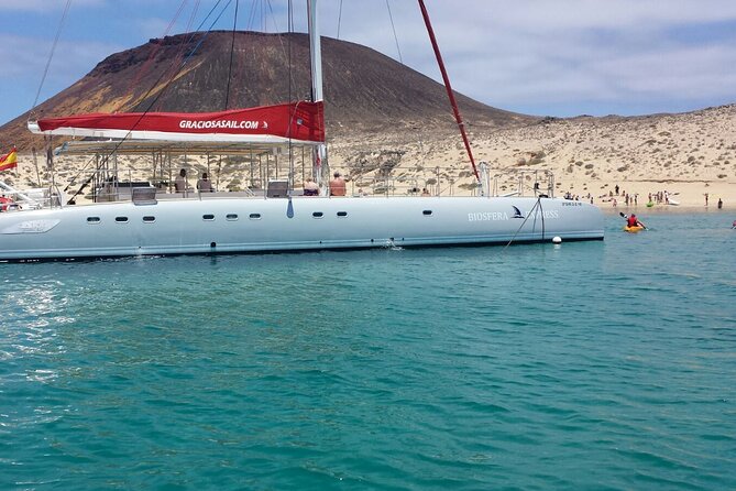 Catamaran Sailing Day to La Graciosa With Lunch - Onboard Lunch and Refreshments