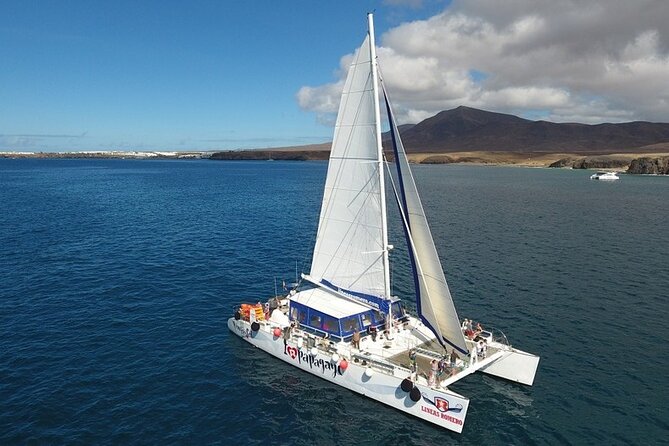 Catamaran Sailing Experience to Papagayos Beaches With Lunch and Drinks - Inclusions