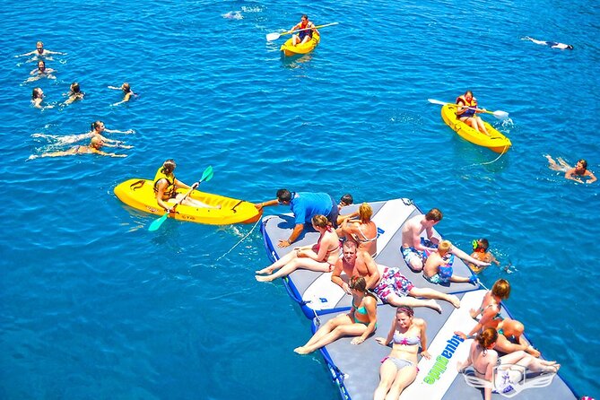 Catamaran Sailing Experience to Papagayos Beaches With Lunch and Drinks - Dining and Beverages