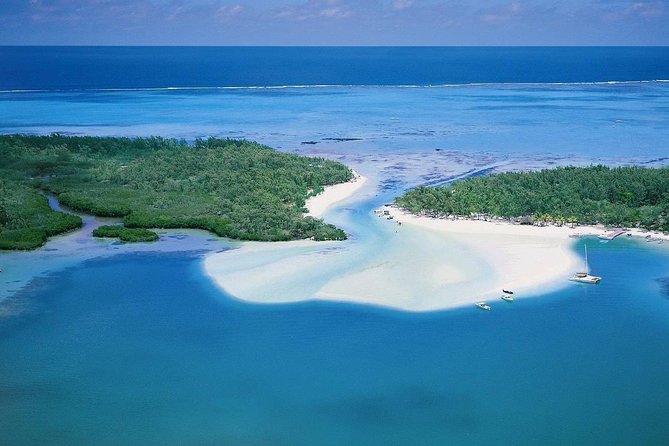 Catamaran to Ile Aux Cerf: Undersea Walk, Parasailing, Tube Riding, Lunch, GRSE - Relaxation on Beaches