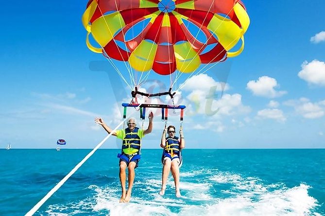 Catamaran to Ile Aux Cerf: Undersea Walk, Parasailing, Tube Riding, Lunch, GRSE - Cruise and Sightseeing