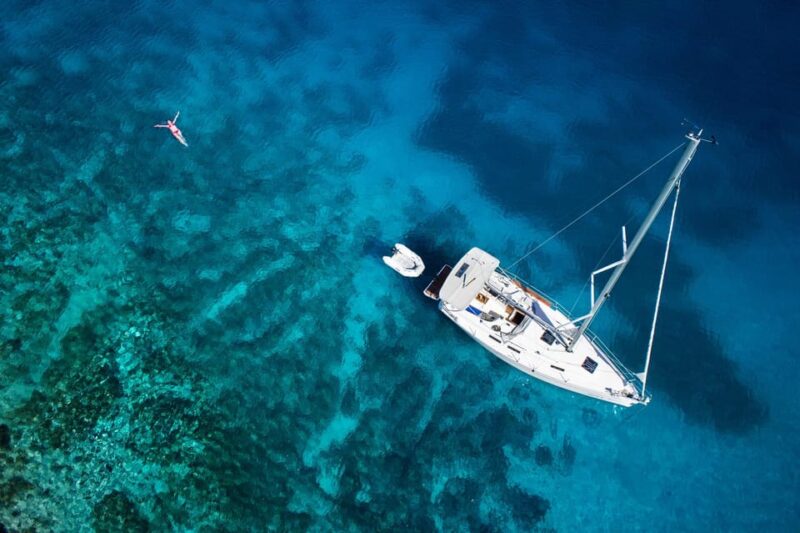Catamaran to Isla Mujeres Open Barff - Inclusions and Additional Fees