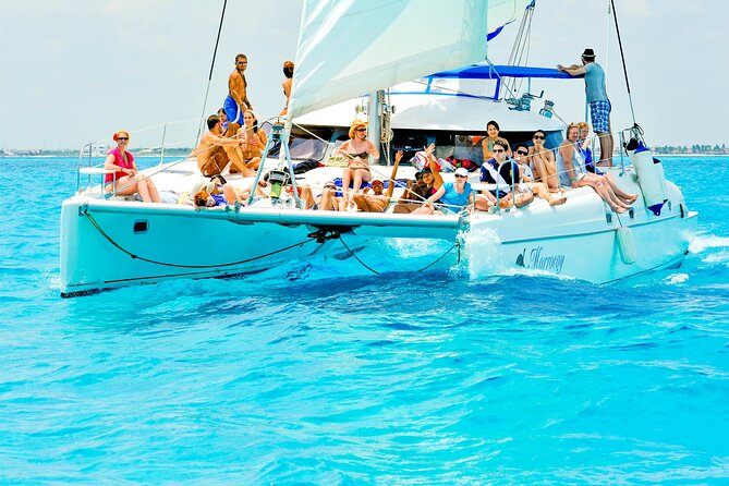 Catamaran to Isla Mujeres Snorkeling Tour With Open Bar and Lunch - Meeting and Pickup Information