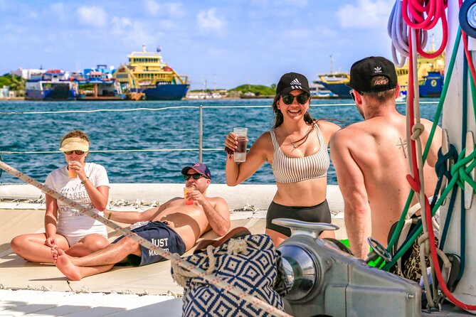 Catamaran to Isla Mujeres Snorkeling Tour With Open Bar and Lunch - Tour Accessibility