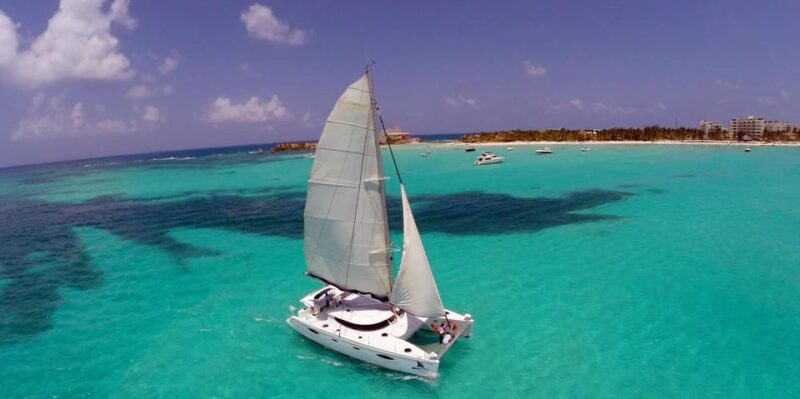 Catamaran to Isla Mujeres - Snorkeling at El Farito Reef