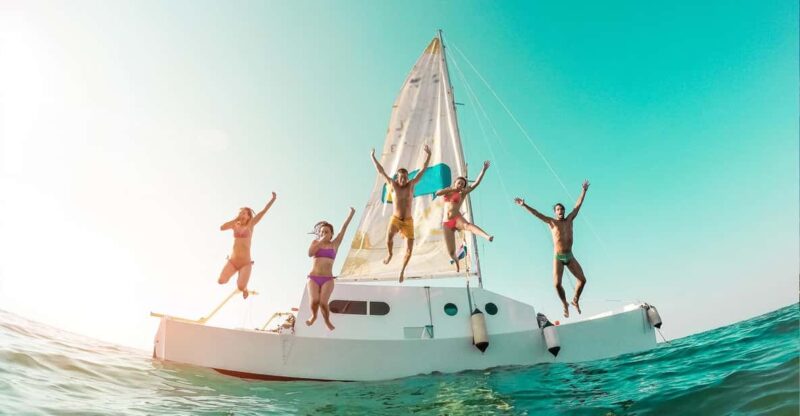 Catamaran to Isla Mujeres Tour - Key Points