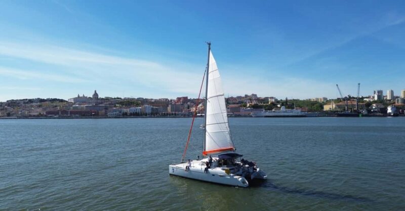 Catamaran Tour on the Tagus With Views of Fascinating Lisbon - Key Points