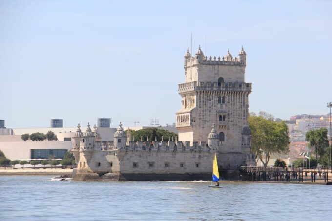 Catamaran Tour on the Tagus With Views of Fascinating Lisbon - Frequently Asked Questions