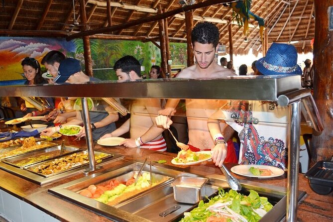 Catamaran Tour to Isla Mujeres From Cancún With Bar and Lunch - Traveler Ratings and Reviews