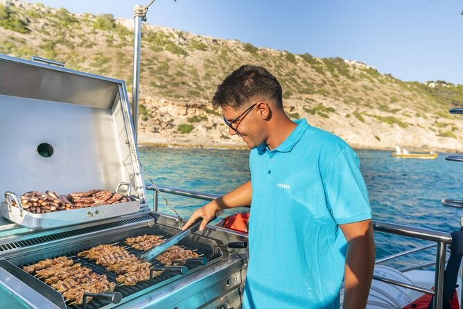 Catamaran With BBQ in the Bay of Palma - Dining and Refreshments