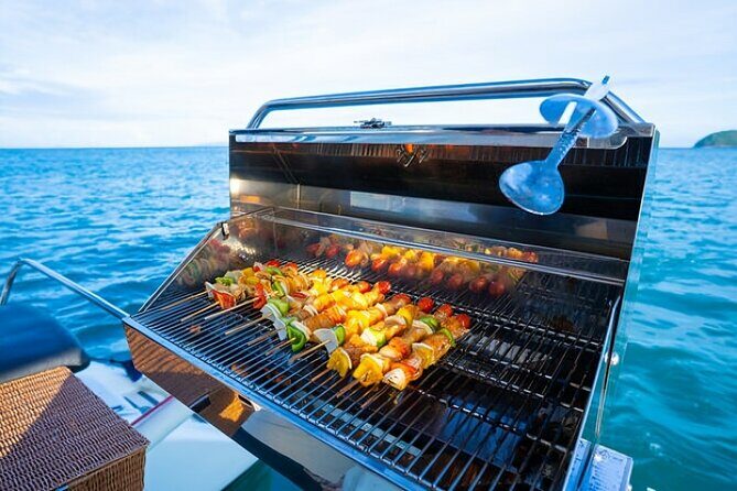 Catamaran with jacuzzi for groups Lunch and drinks Puerto plata - What Do Past Travelers Say?