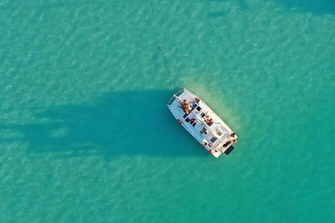 Catamaran With Open Bar Through the Lagoon of the 7 Colors - Included Amenities