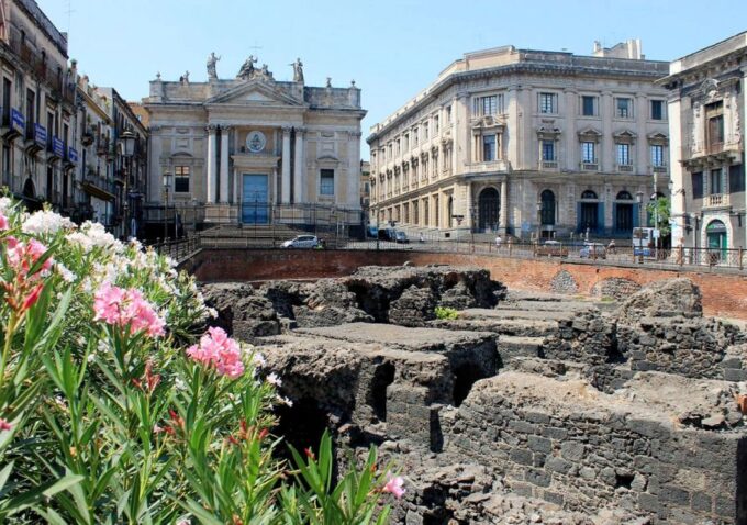 Catania: 4-Hour Guided Bike Tour - Group Size and Languages
