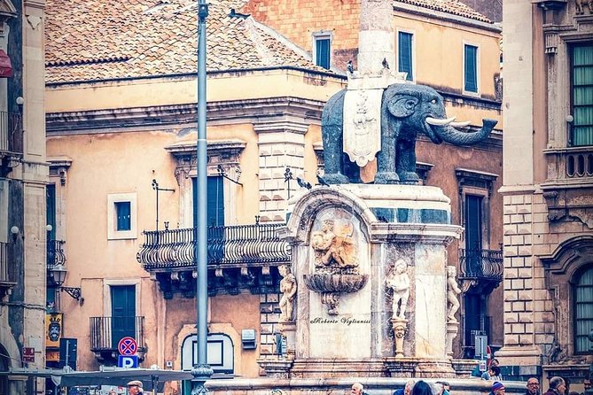 Catania Cathedral, via Etnea & Caltagirone - Key Points