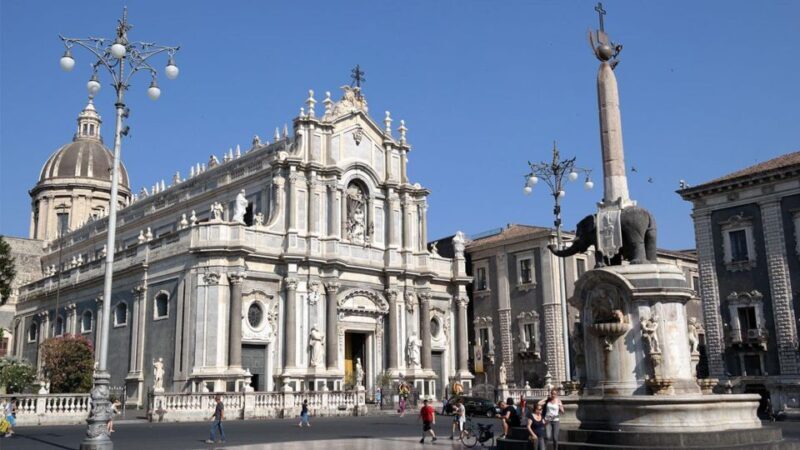 Catania: City Highlights Walking Tour - What to Bring