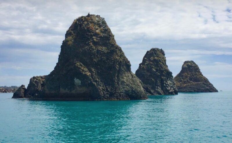Catania: Cyclops Coast Cruise With Appetizer & Snorkeling - Itinerary and Experience