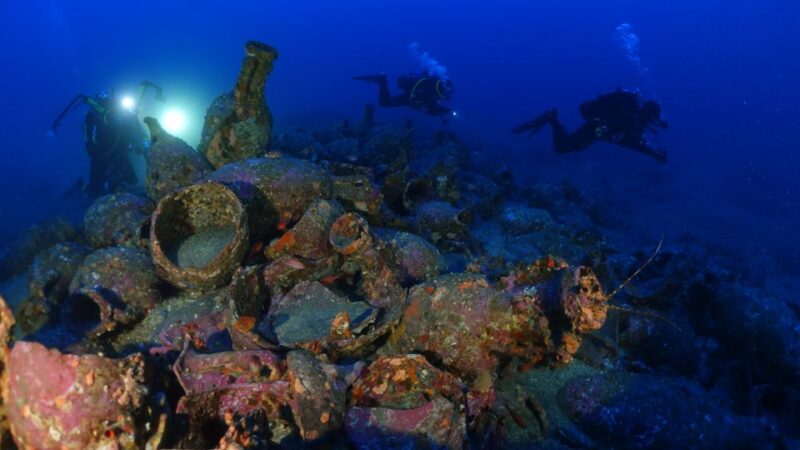 Catania : Diving for Patented Divers - Multilingual Instructors and Diving Equipment