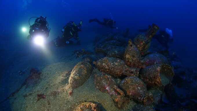 Catania : Diving for Patented Divers - Snacks and Included Services