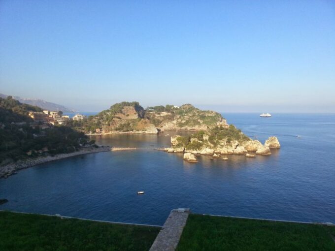 Catania: Gardens, Taormina, and Castelmola Day Trip - Frequently Asked Questions