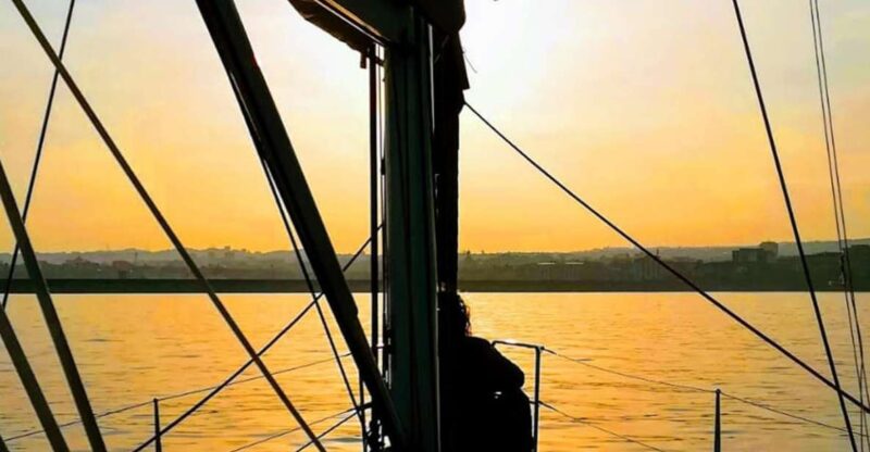 Catania: Guided Sunset Sailing Trip With Snacks & Prosecco - Itinerary Highlights