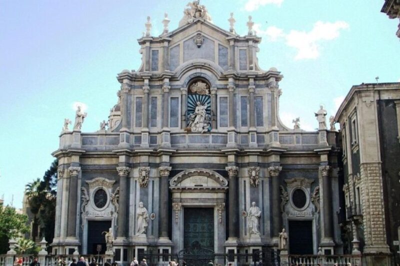 Catania Highlights Walking Tour With A Guide - Experience and Insights